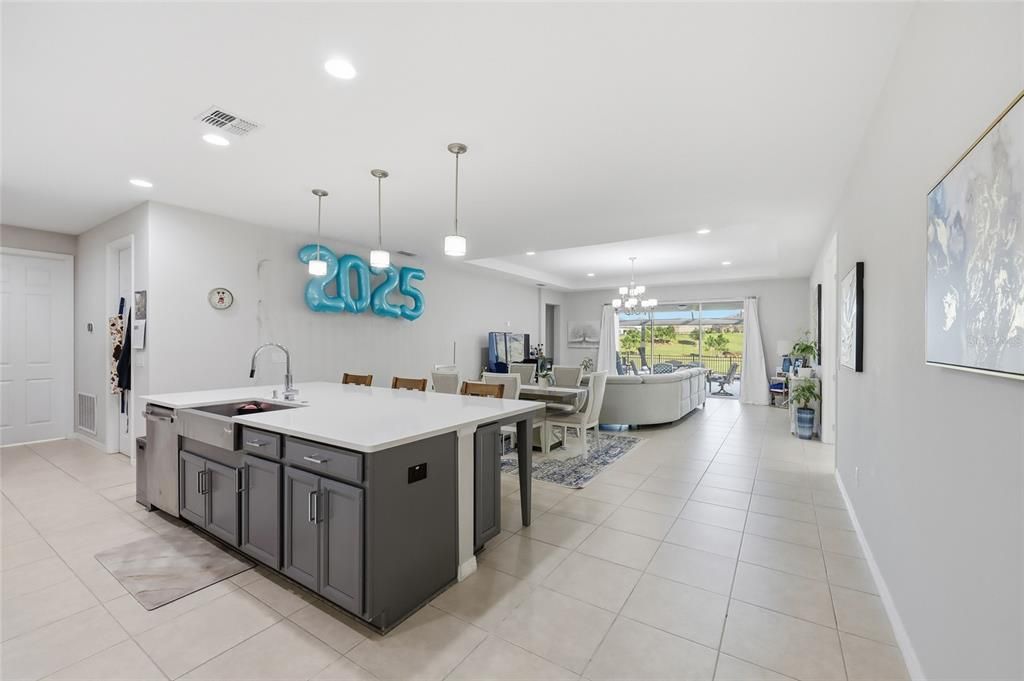 Active With Contract: $690,000 (4 beds, 4 baths, 2848 Square Feet)