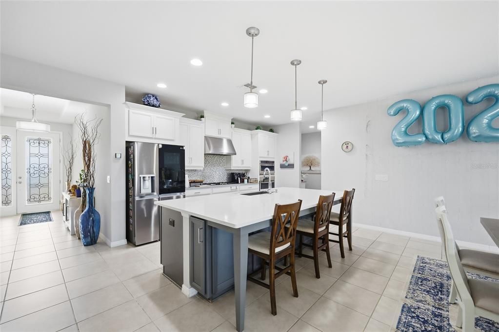 Active With Contract: $690,000 (4 beds, 4 baths, 2848 Square Feet)