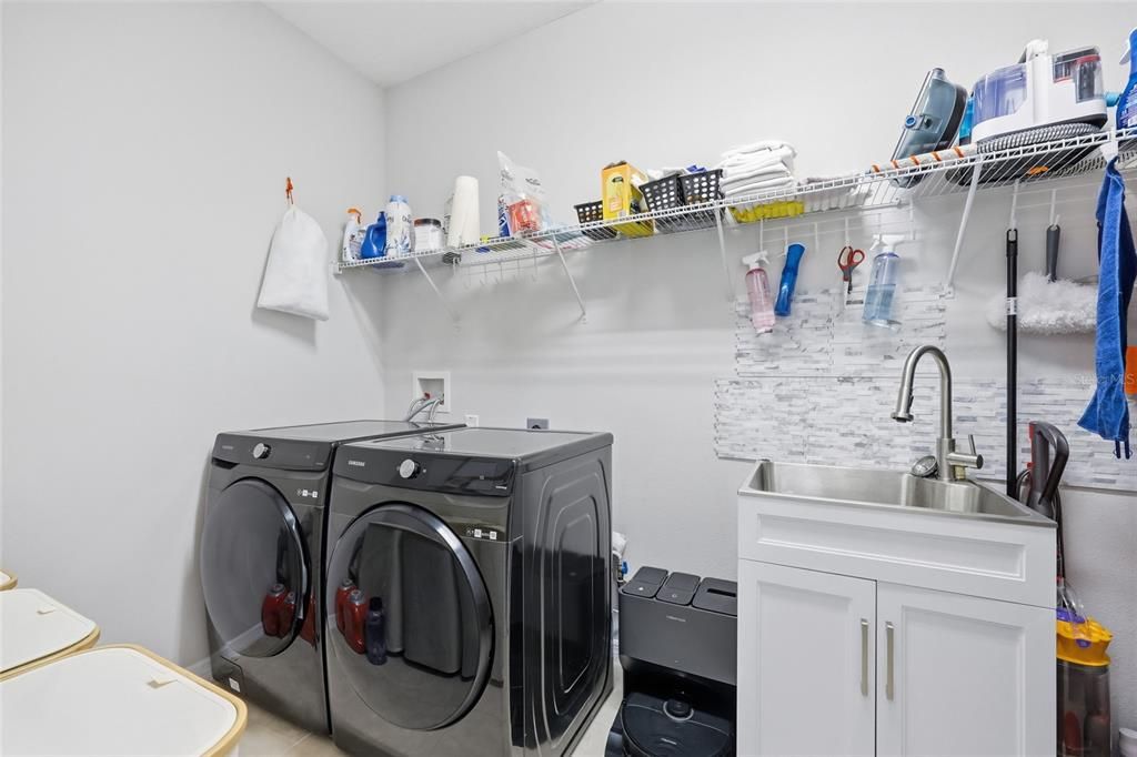 Active With Contract: $690,000 (4 beds, 4 baths, 2848 Square Feet)