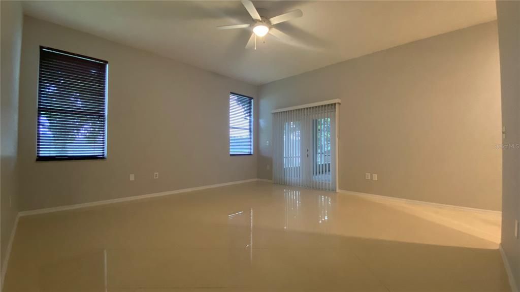 For Rent: $3,190 (4 beds, 3 baths, 2381 Square Feet)