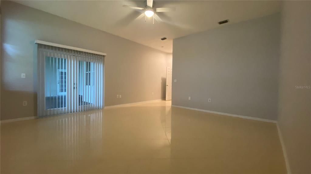 For Rent: $3,190 (4 beds, 3 baths, 2381 Square Feet)