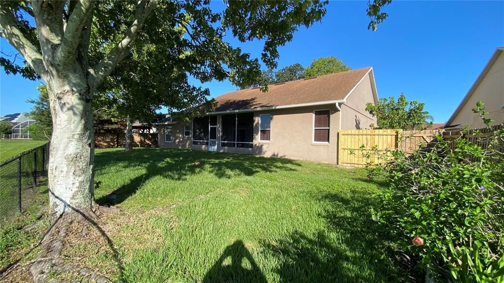 For Rent: $3,190 (4 beds, 3 baths, 2381 Square Feet)