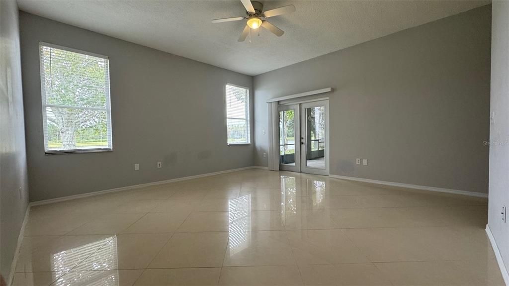 For Rent: $3,190 (4 beds, 3 baths, 2381 Square Feet)