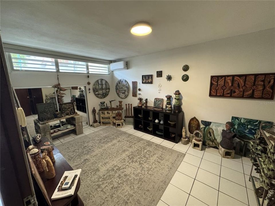 На продажу: $465,000 (5 спален, 3 ванн, 1886 Квадратных фут)