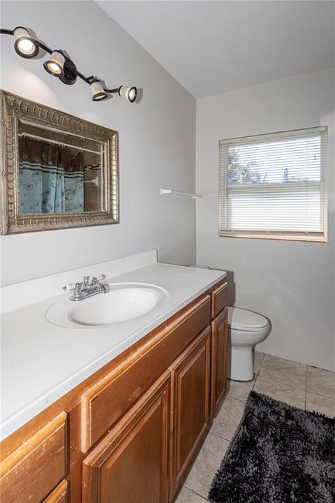 出租: $1,995 (3 贝兹, 1 浴室, 1199 平方英尺)