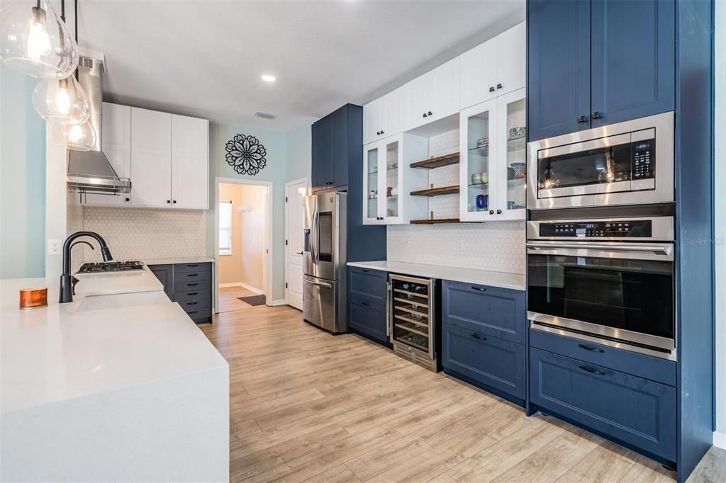 待售: $999,500 (4 贝兹, 3 浴室, 2641 平方英尺)