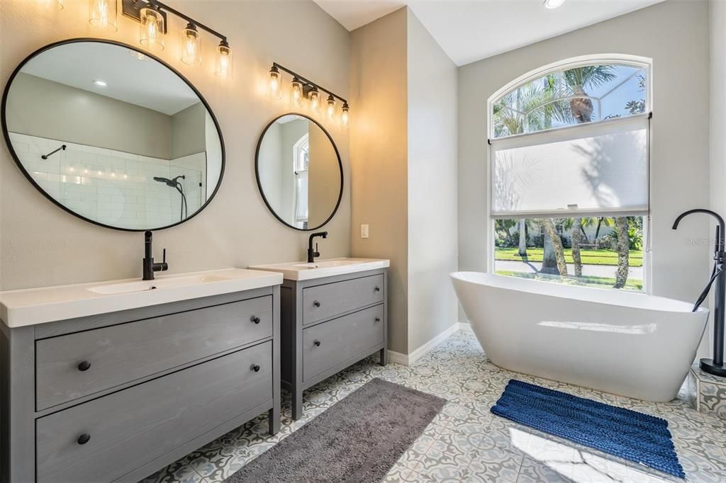 待售: $999,500 (4 贝兹, 3 浴室, 2641 平方英尺)