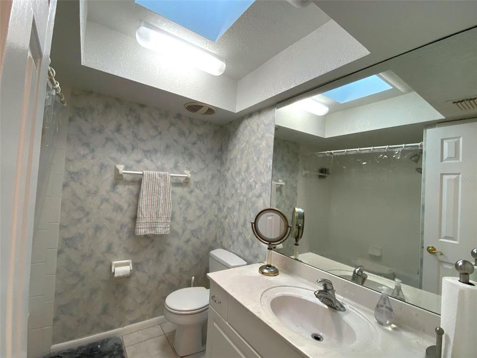 For Sale: $499,000 (4 beds, 2 baths, 2400 Square Feet)