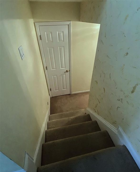 For Sale: $499,000 (4 beds, 2 baths, 2400 Square Feet)