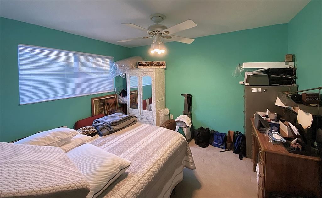 For Sale: $499,000 (4 beds, 2 baths, 2400 Square Feet)