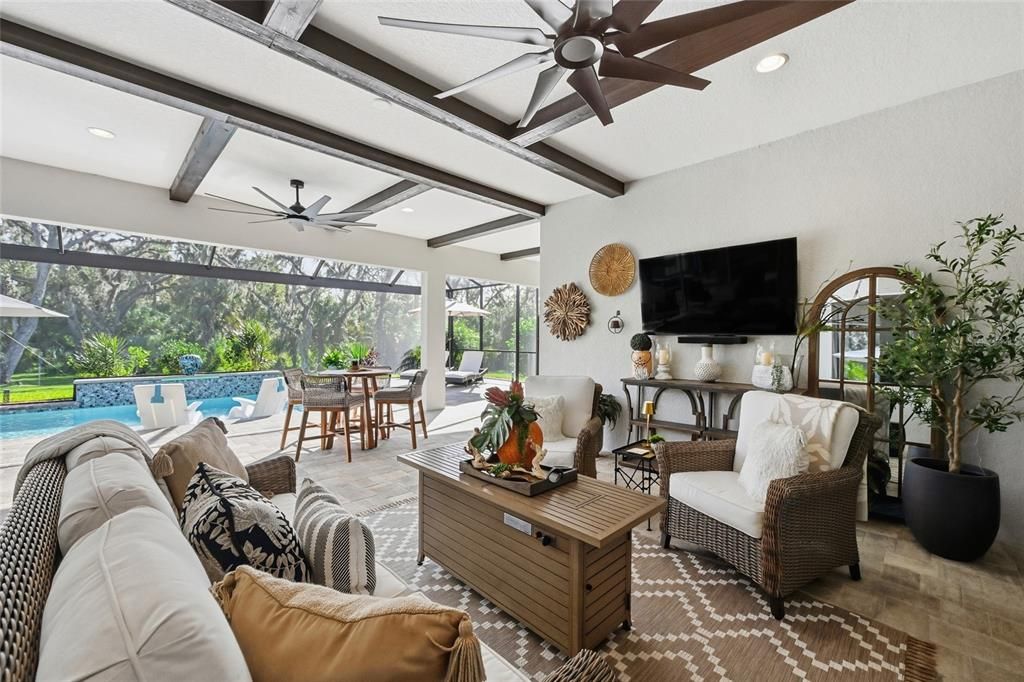 For Sale: $1,295,000 (4 beds, 3 baths, 2762 Square Feet)