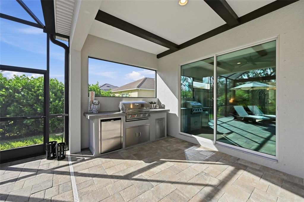 For Sale: $1,295,000 (4 beds, 3 baths, 2762 Square Feet)