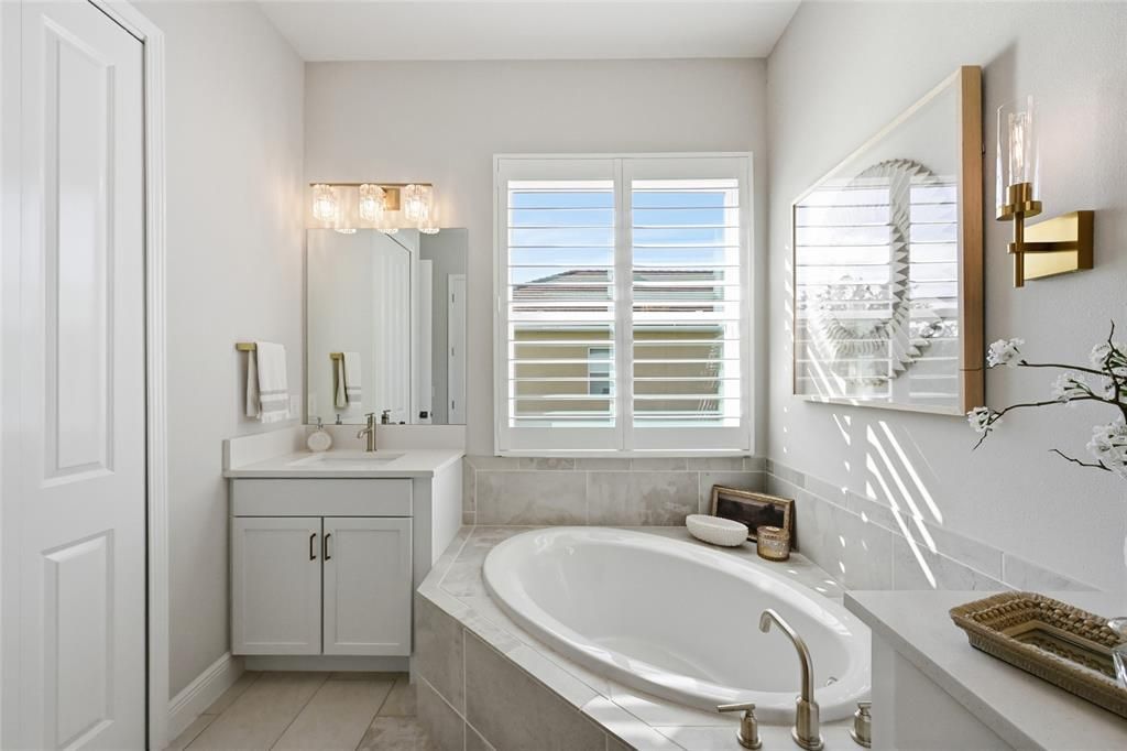 For Sale: $1,295,000 (4 beds, 3 baths, 2762 Square Feet)