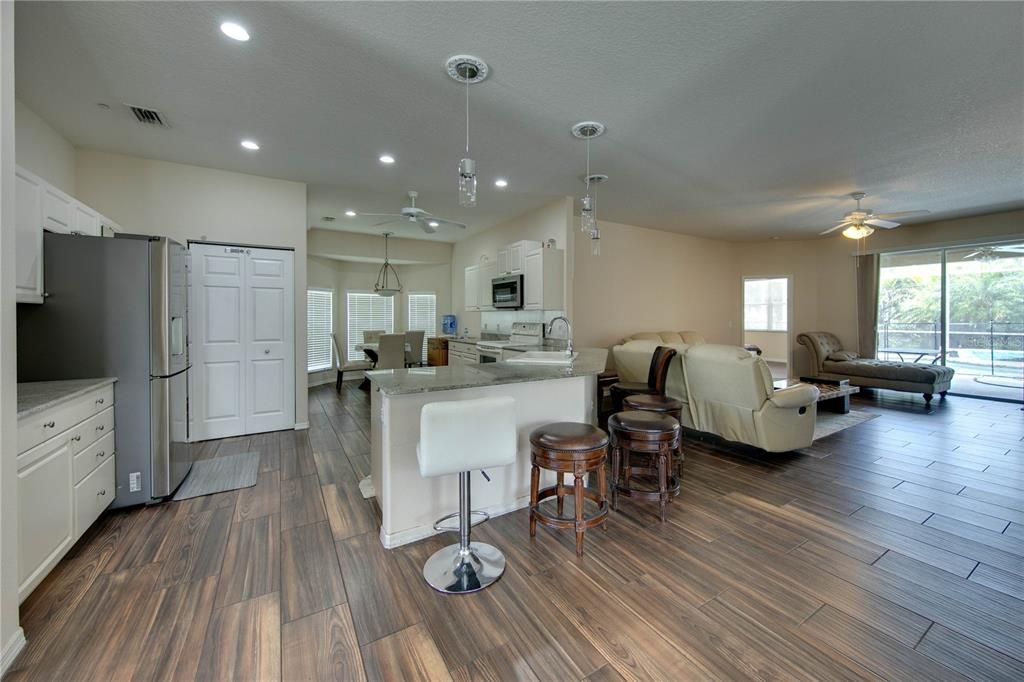 For Rent: $3,800 (4 beds, 3 baths, 2073 Square Feet)