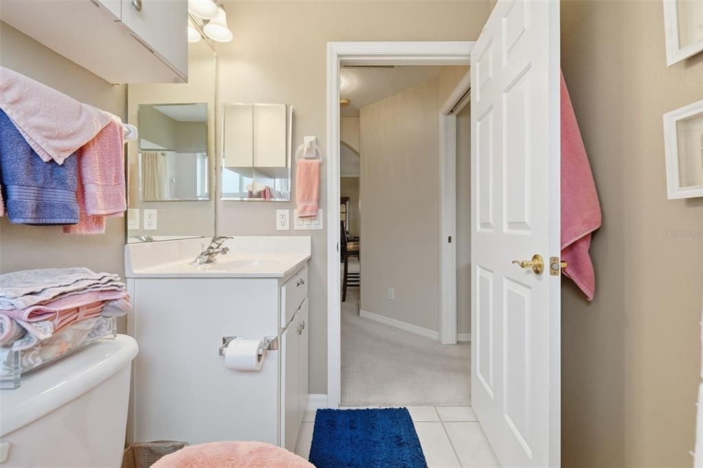 For Sale: $289,000 (2 beds, 2 baths, 1307 Square Feet)