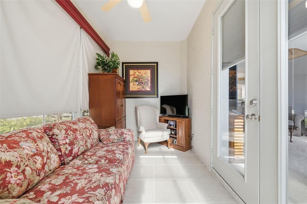 For Sale: $289,000 (2 beds, 2 baths, 1307 Square Feet)