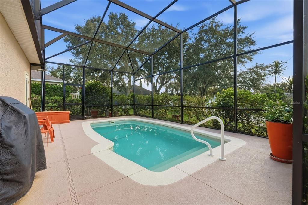 For Sale: $289,000 (2 beds, 2 baths, 1307 Square Feet)