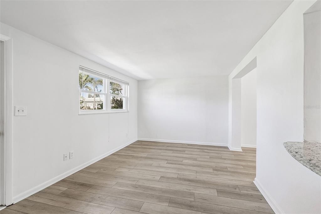 Active With Contract: $300,000 (3 beds, 2 baths, 1587 Square Feet)