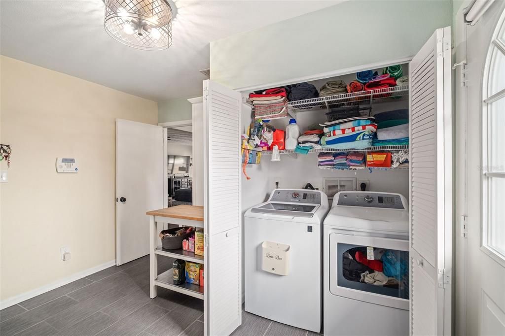 合同活跃: $499,000 (3 贝兹, 2 浴室, 1573 平方英尺)