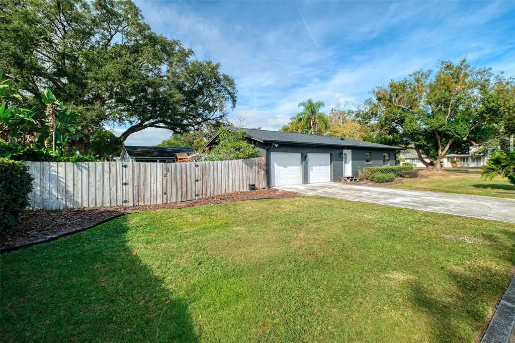 合同活跃: $499,000 (3 贝兹, 2 浴室, 1573 平方英尺)