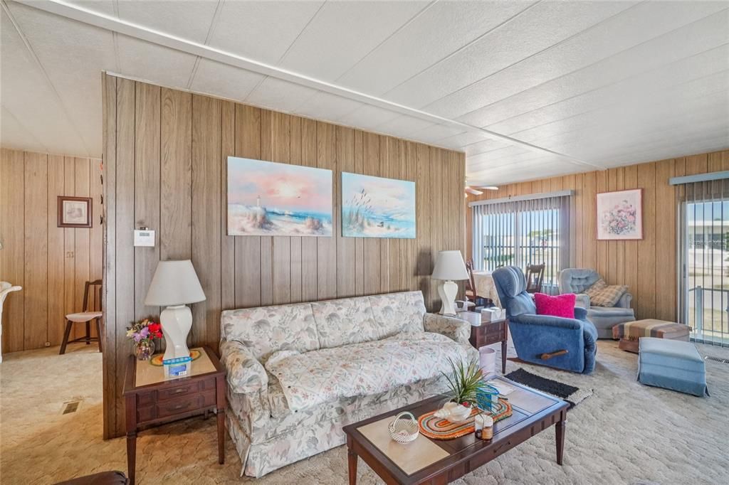 En Venta: $129,900 (2 camas, 2 baños, 1440 Pies cuadrados)