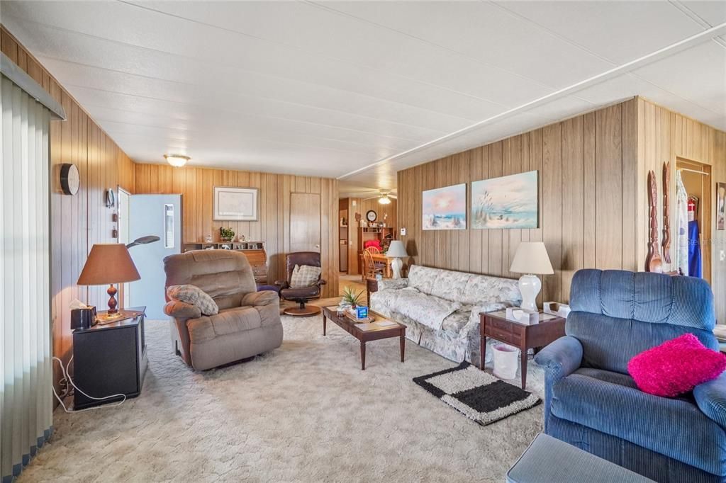 En Venta: $129,900 (2 camas, 2 baños, 1440 Pies cuadrados)