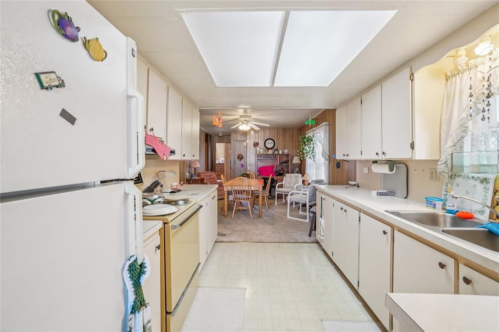 En Venta: $129,900 (2 camas, 2 baños, 1440 Pies cuadrados)