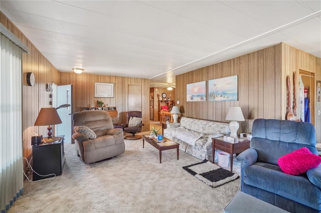 En Venta: $129,900 (2 camas, 2 baños, 1440 Pies cuadrados)