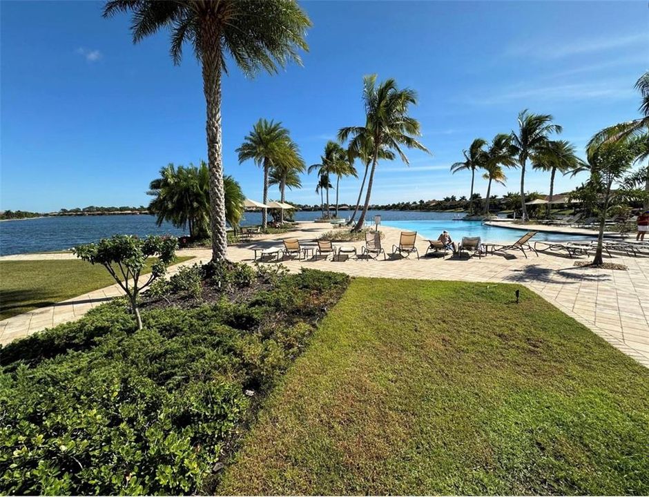 出租: $3,595 (3 贝兹, 2 浴室, 1603 平方英尺)