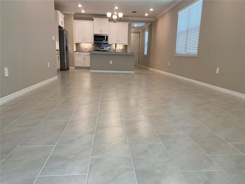 出租: $3,595 (3 贝兹, 2 浴室, 1603 平方英尺)