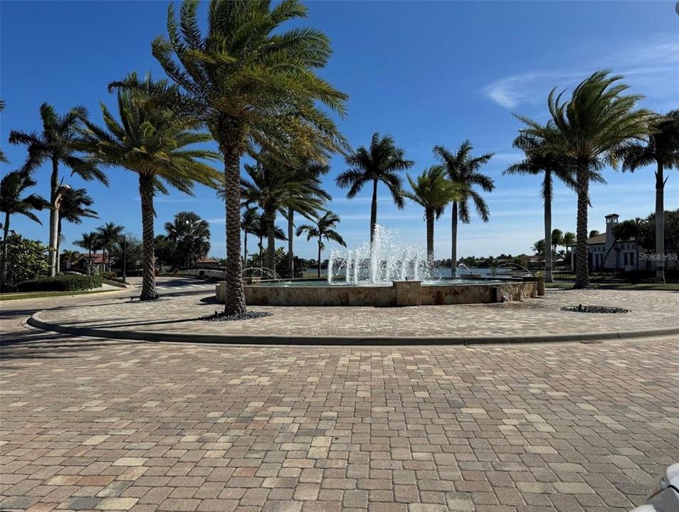 出租: $3,595 (3 贝兹, 2 浴室, 1603 平方英尺)