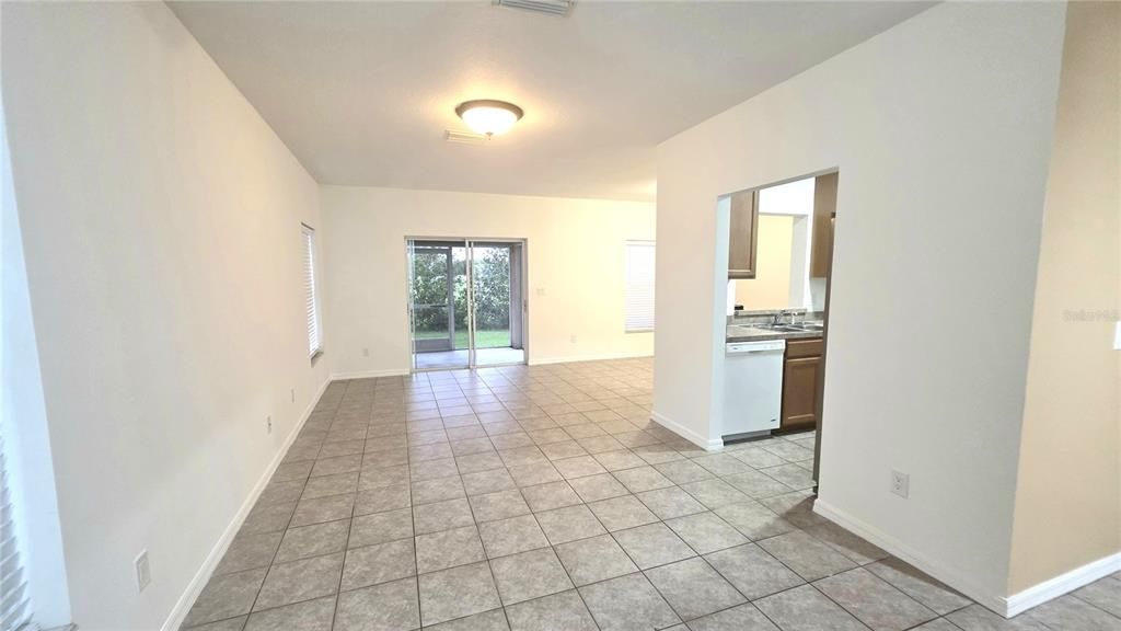 В аренду: $2,200 (3 спален, 2 ванн, 1604 Квадратных фут)