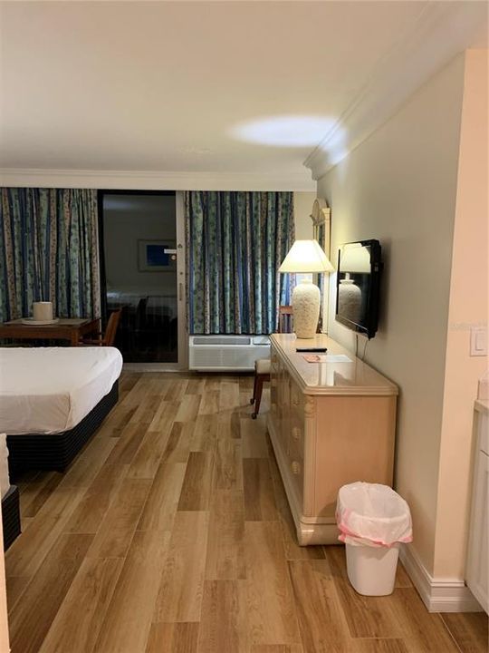 В аренду: $1,600 (0 спален, 1 ванн, 400 Квадратных фут)