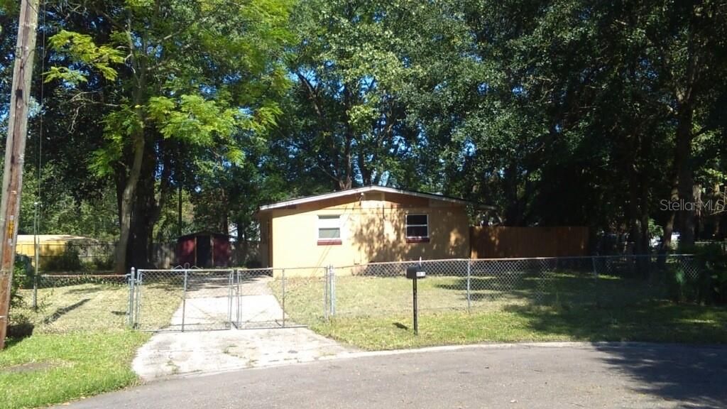 В аренду: $900 (3 спален, 1 ванн, 975 Квадратных фут)