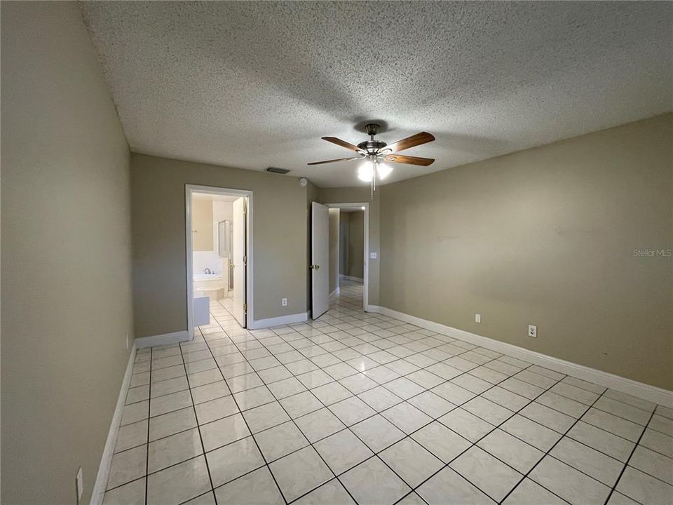 На продажу: $289,900 (3 спален, 2 ванн, 1490 Квадратных фут)