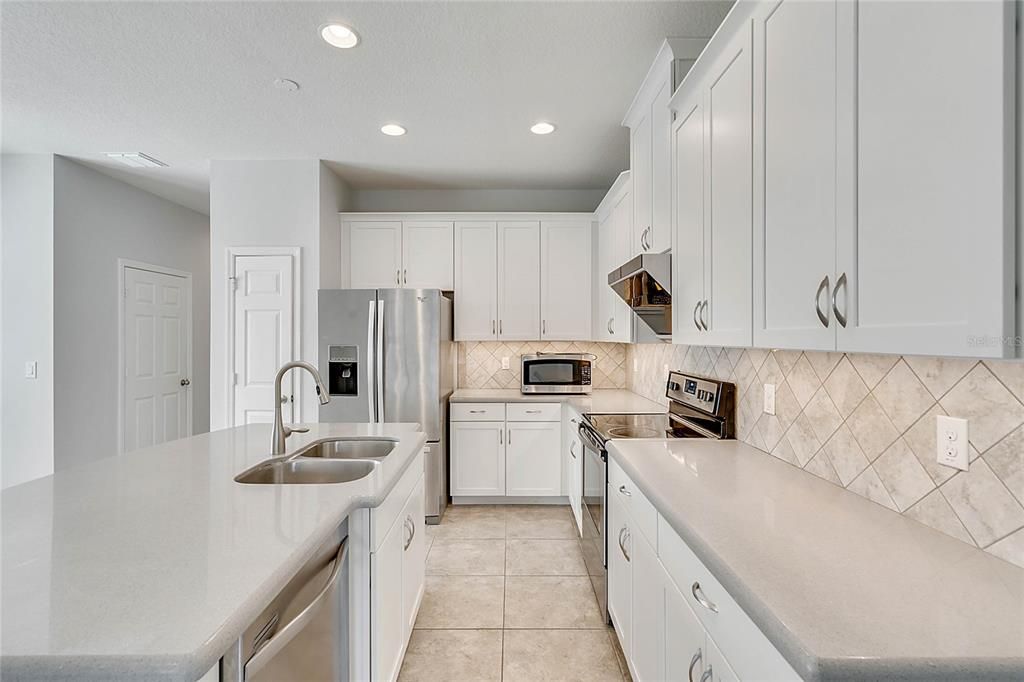 В аренду: $1,999 (3 спален, 2 ванн, 1472 Квадратных фут)