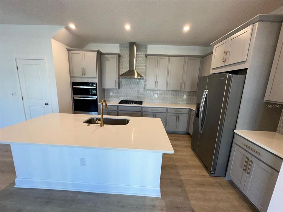 For Rent: $4,200 (3 beds, 2 baths, 1843 Square Feet)