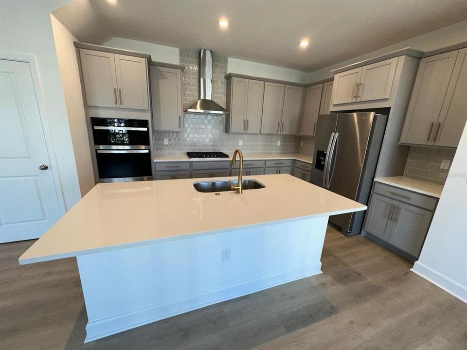 For Rent: $4,200 (3 beds, 2 baths, 1843 Square Feet)