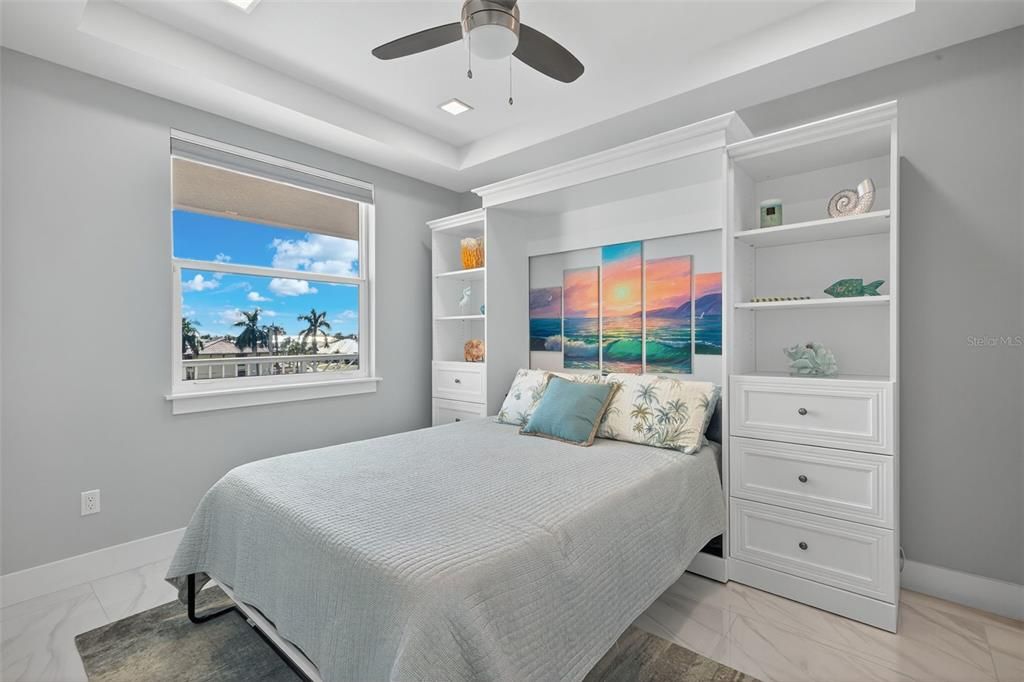 For Sale: $695,000 (2 beds, 2 baths, 1782 Square Feet)