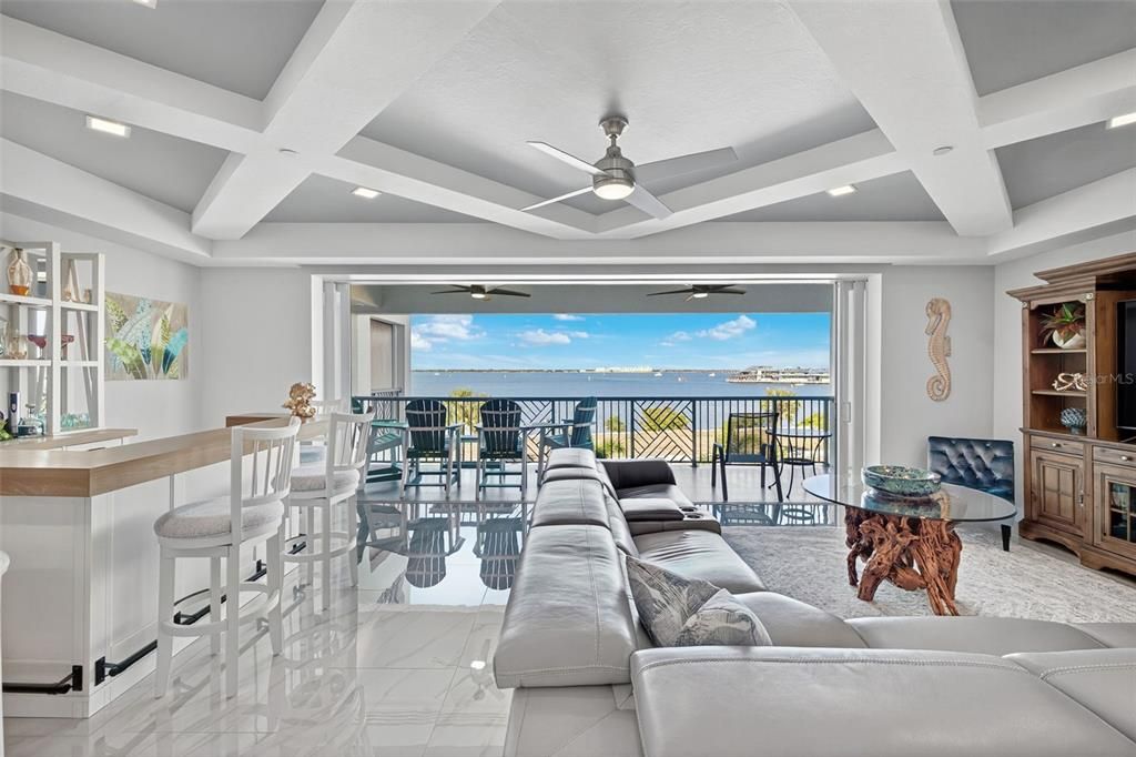 For Sale: $695,000 (2 beds, 2 baths, 1782 Square Feet)