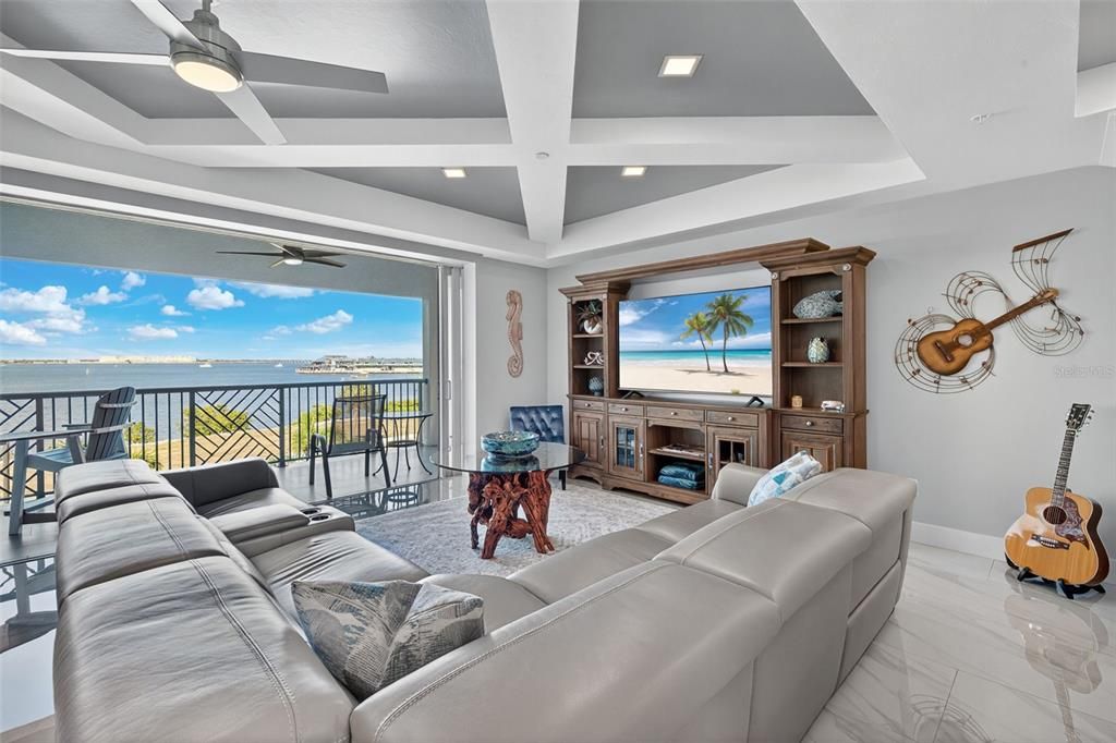 For Sale: $695,000 (2 beds, 2 baths, 1782 Square Feet)