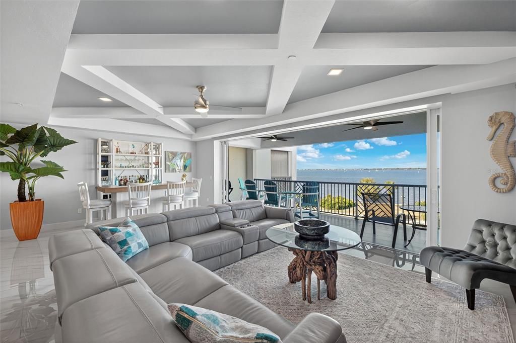 For Sale: $695,000 (2 beds, 2 baths, 1782 Square Feet)