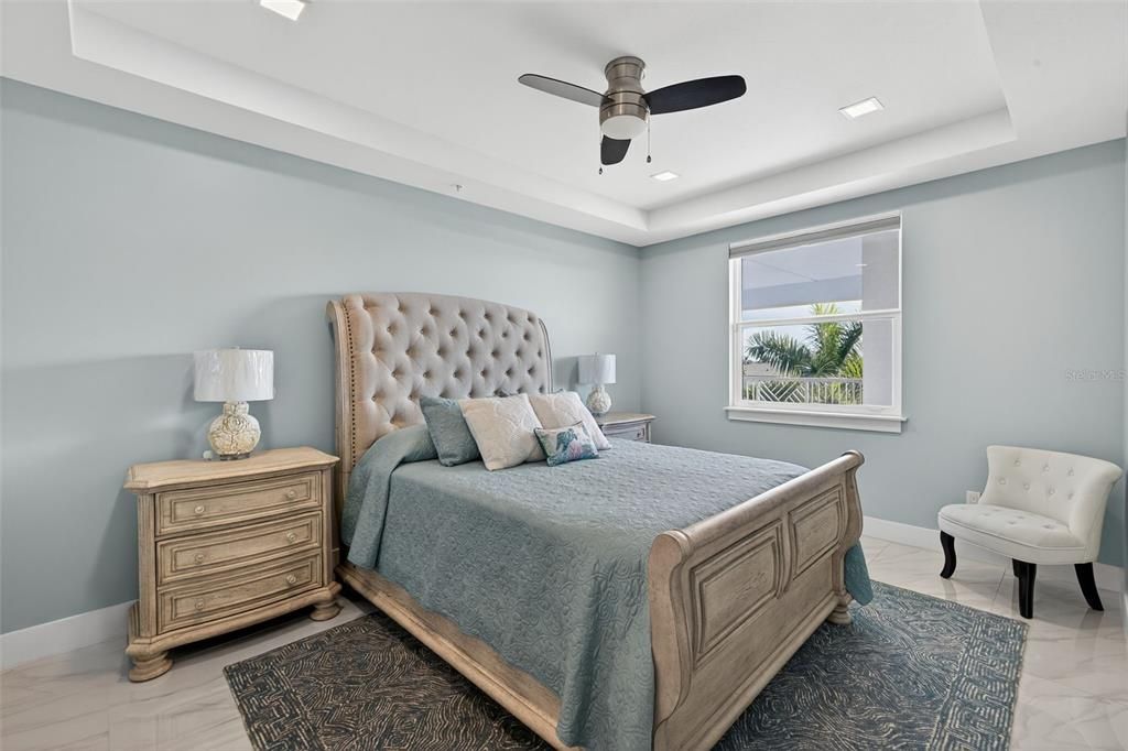 For Sale: $695,000 (2 beds, 2 baths, 1782 Square Feet)