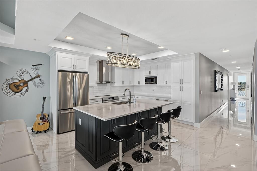 For Sale: $695,000 (2 beds, 2 baths, 1782 Square Feet)