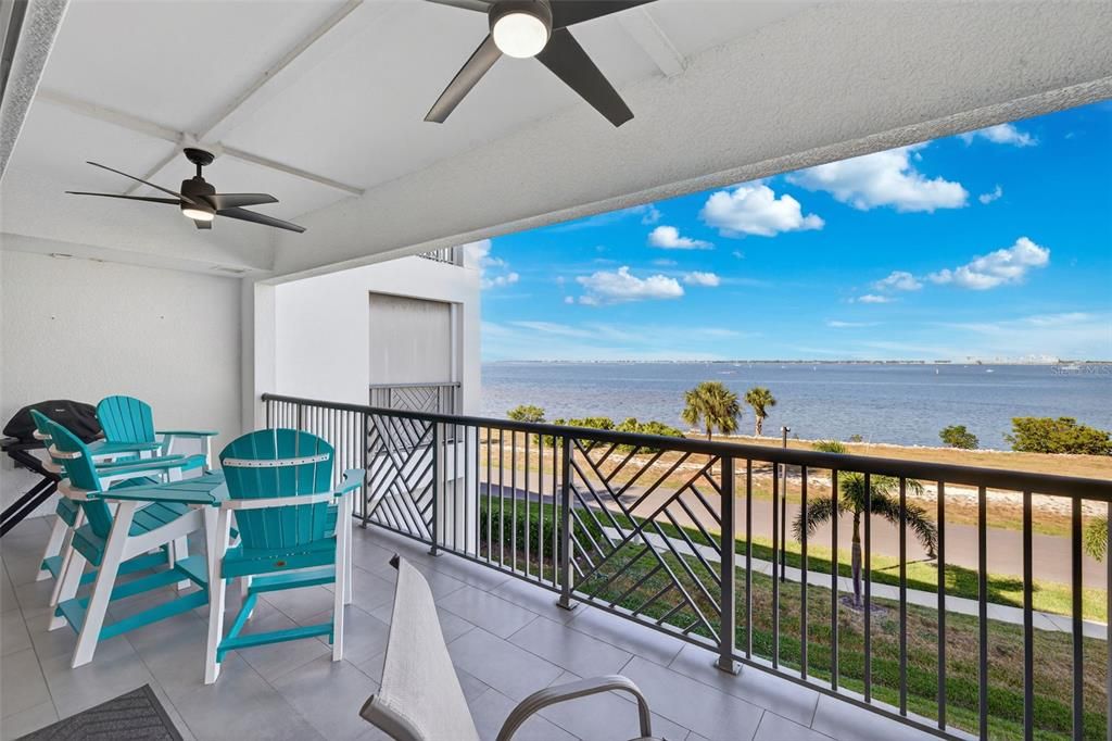 For Sale: $695,000 (2 beds, 2 baths, 1782 Square Feet)