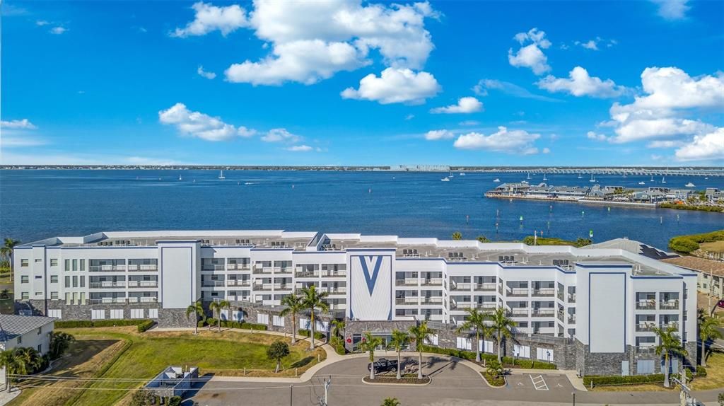 For Sale: $695,000 (2 beds, 2 baths, 1782 Square Feet)