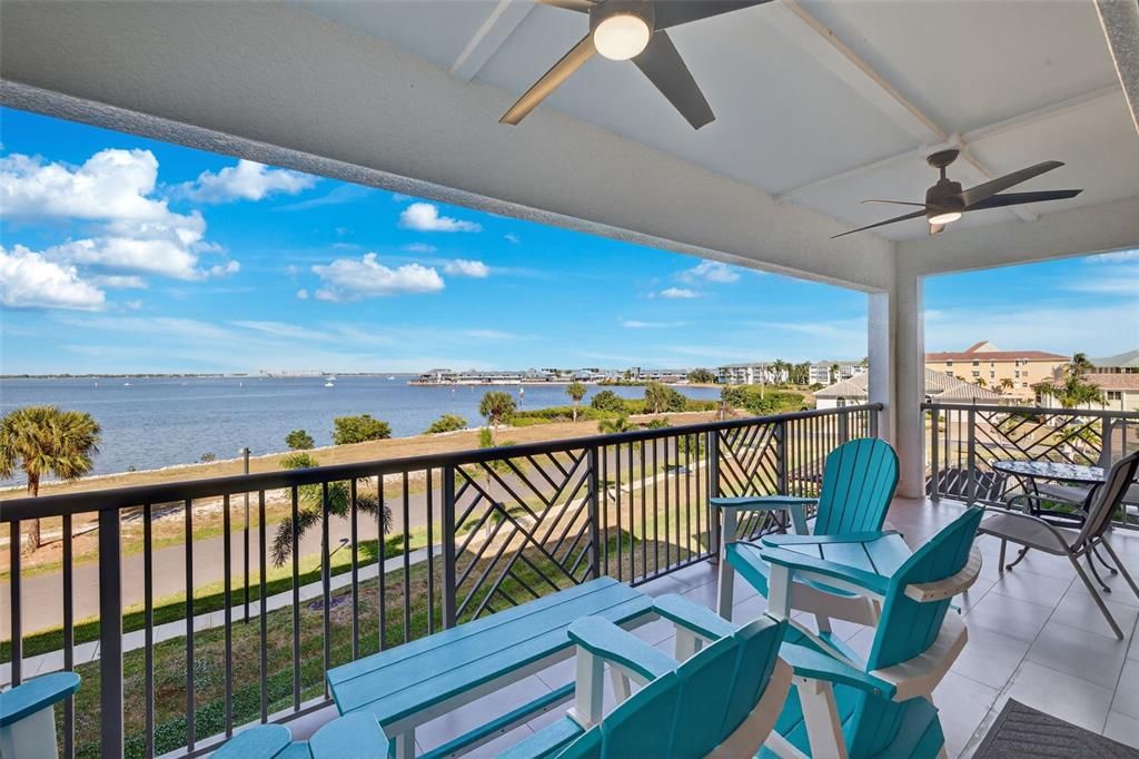 For Sale: $695,000 (2 beds, 2 baths, 1782 Square Feet)