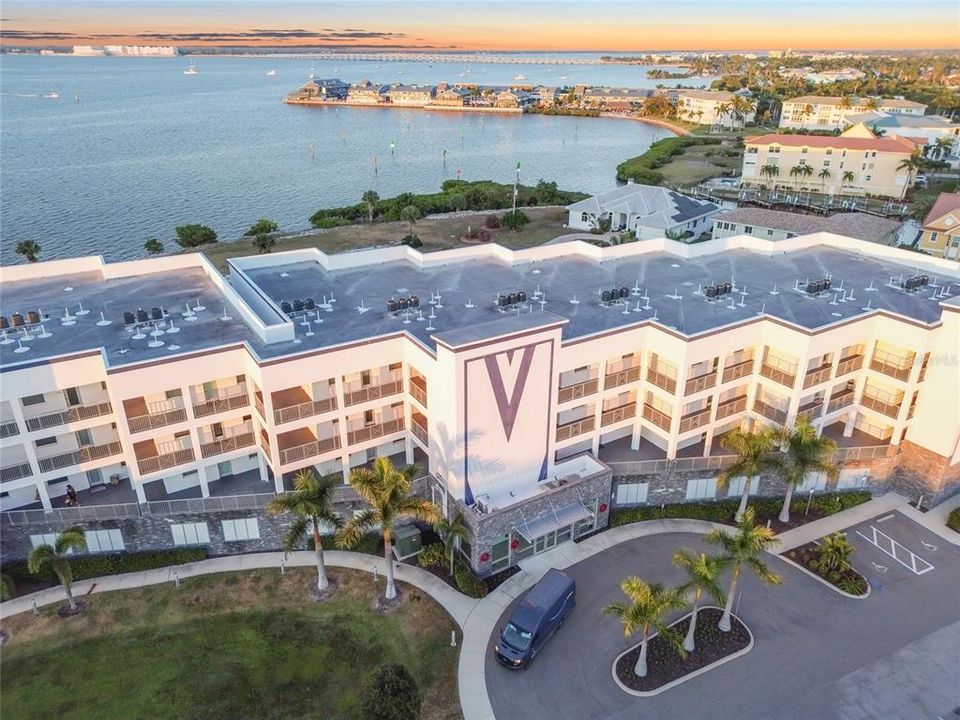 For Sale: $695,000 (2 beds, 2 baths, 1782 Square Feet)