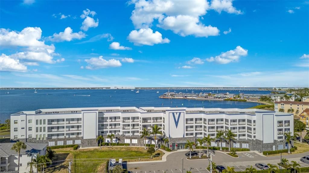 For Sale: $695,000 (2 beds, 2 baths, 1782 Square Feet)