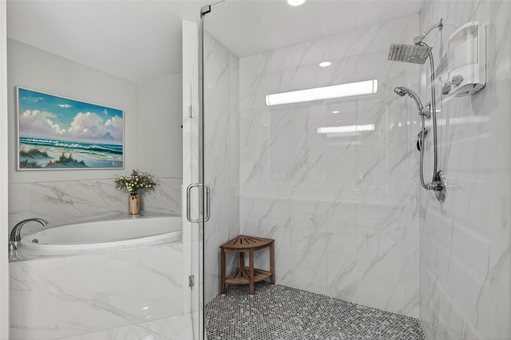 For Sale: $695,000 (2 beds, 2 baths, 1782 Square Feet)